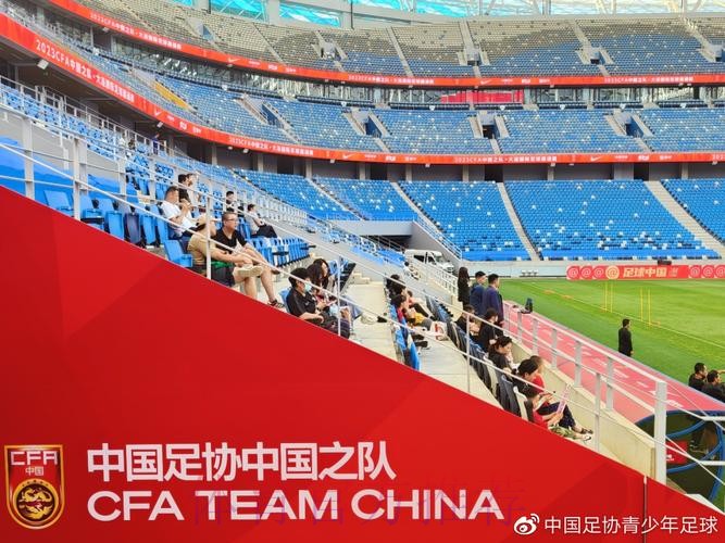 中国之队举行“赛事家庭体验日”:牵手美丽梭鱼湾,海浪和海螺共舞 中国之队举行“赛事家庭体验日”:牵手美丽梭鱼湾,海浪和海螺共舞